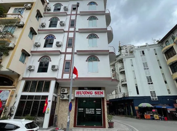 Huong Sen Aparthotel *